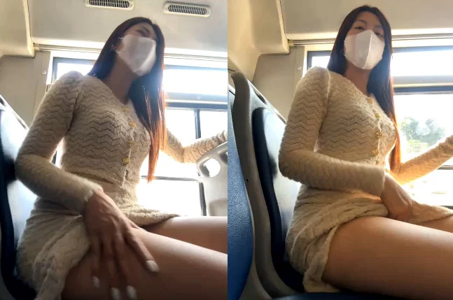 Em gái ngứa lồn thủ dâm trên xe bus Phần 1 – Việt Nam